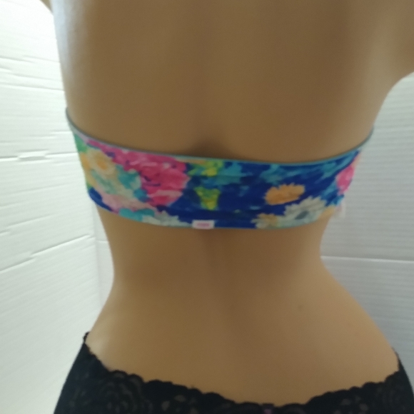 VS PINK Bandeau Med NWT - Picture 4 of 6